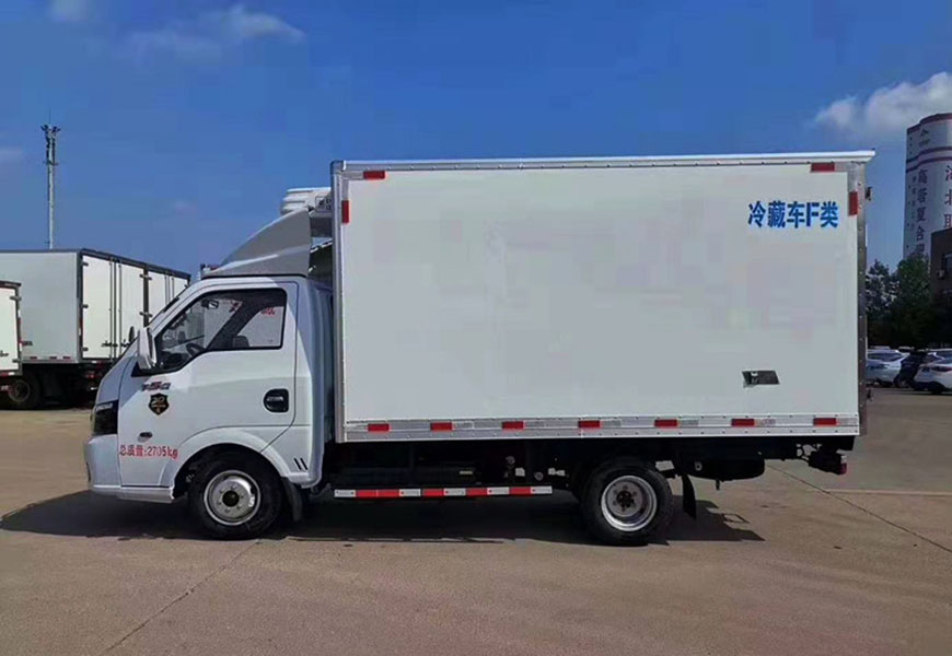 東風(fēng)途逸冷藏車(chē)圖片