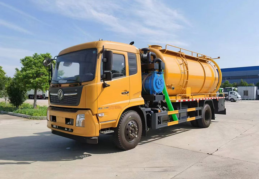 國六東風(fēng)天錦15方帶副發(fā)動機(jī)清洗吸污車