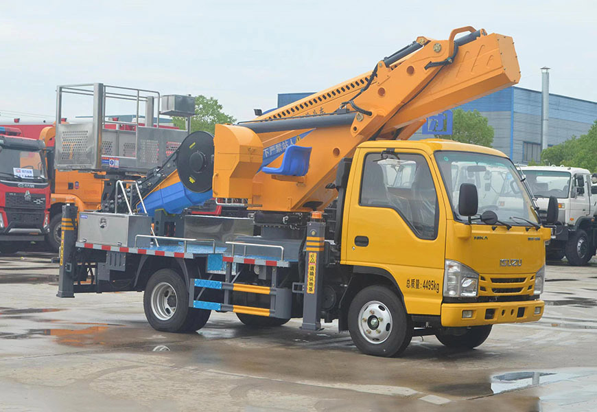 程力牌慶鈴五十鈴33米藍(lán)牌伸縮臂高空作業(yè)車