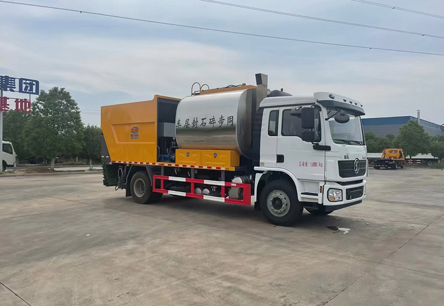 程力CL5180TFC6BLS型陜汽德龍單橋?yàn)r青碎石同步封層車