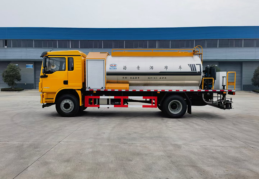 程力CL5183GLQ6BLS型陜汽L3000智能瀝青灑布車